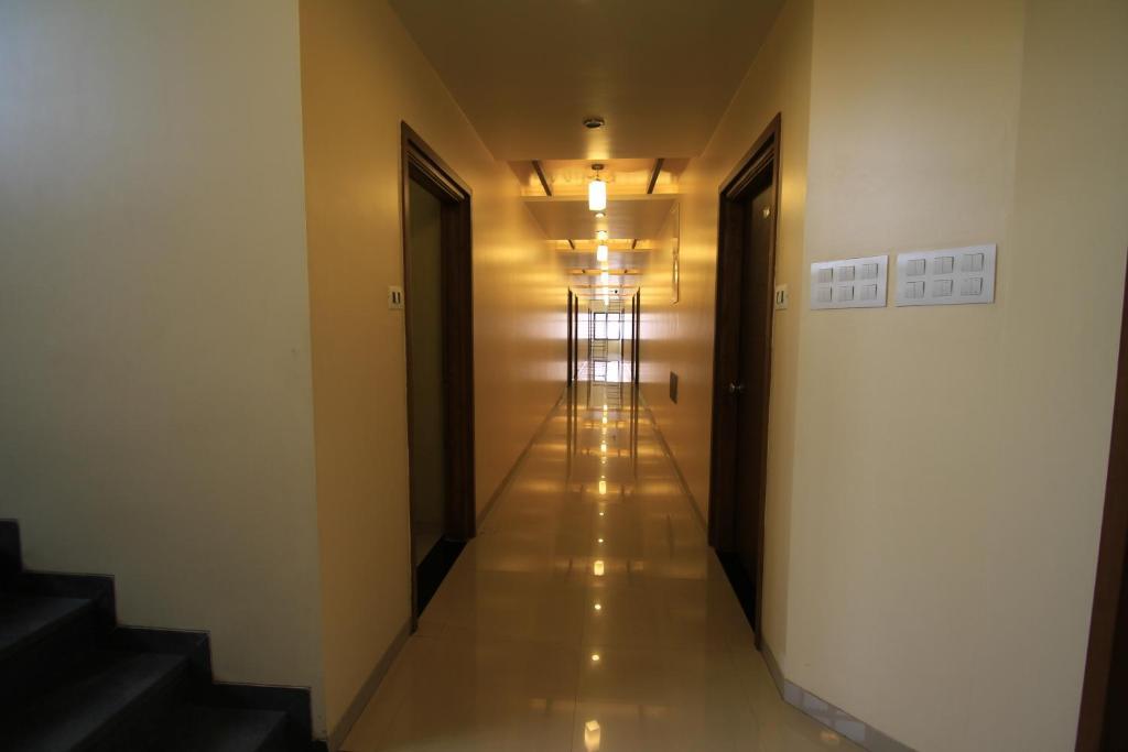 Hotel Sai Smaran Shirdi Exterior foto